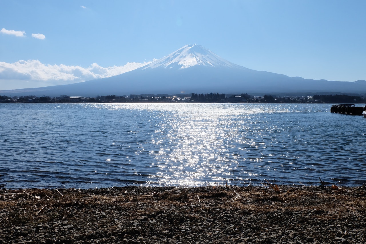 将来が不安なのは当たり前|自分の中から希望の光が輝き出す悟りという生き方